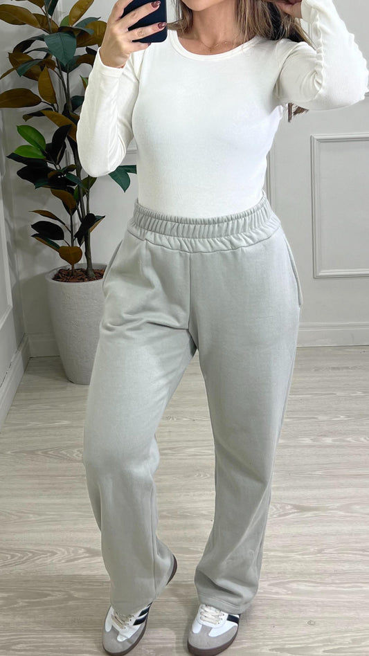 Calça Moletom Peluciado Reta